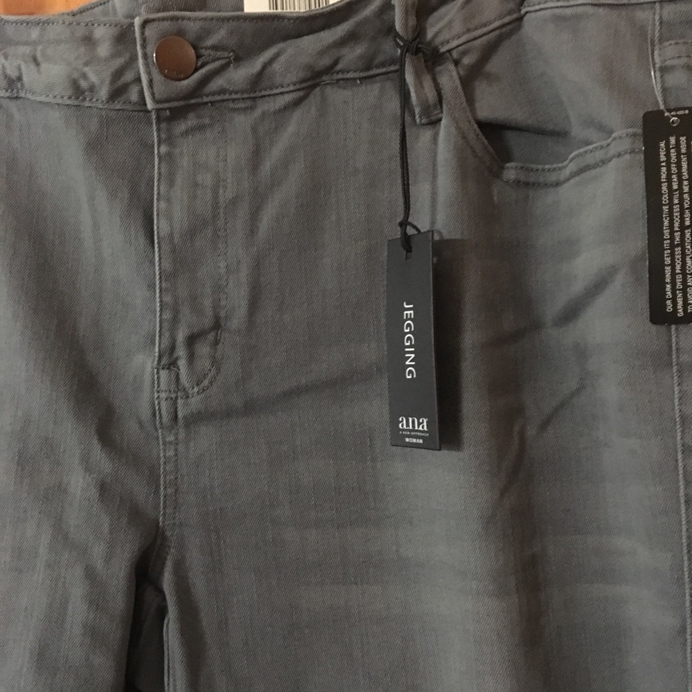 NWT grey jeans 16w (jeggins)